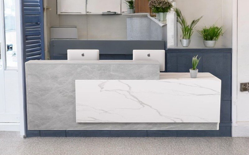Tiêu chí chọn quầy lễ tân chất lượng