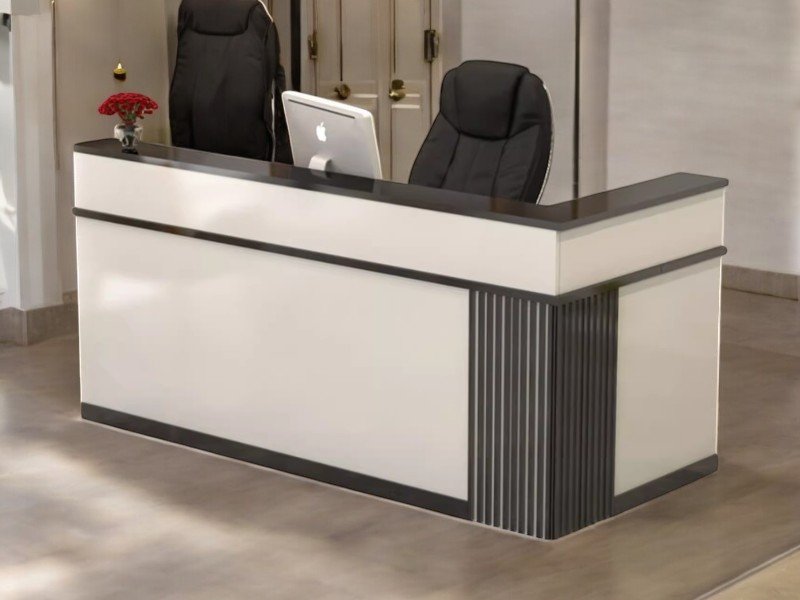 Bàn lễ tân tại quận 7 đẹp hiện đại tiện dụng
