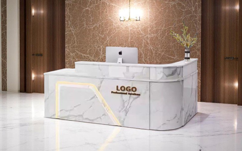 Quầy lễ tân khách sạn