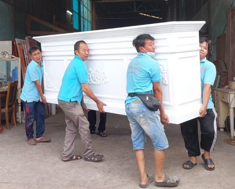 Quầy lễ tân khách sạn