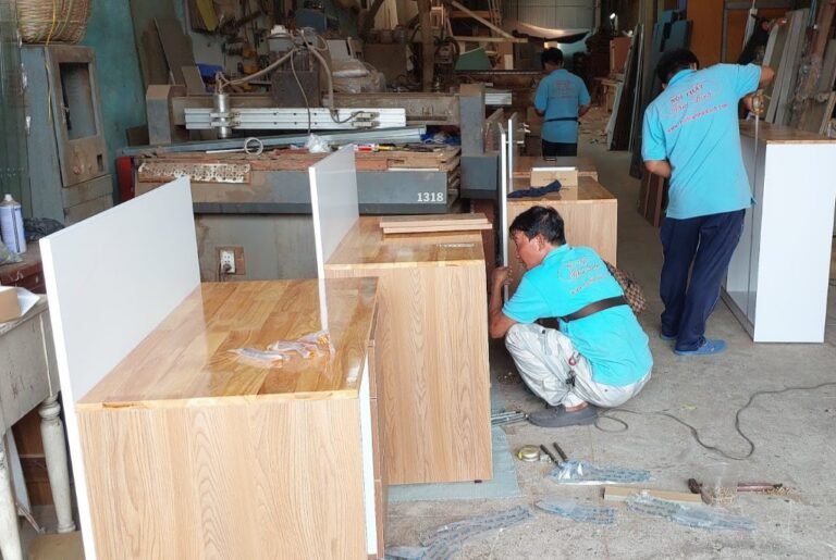 Quầy lễ tân văn phòng